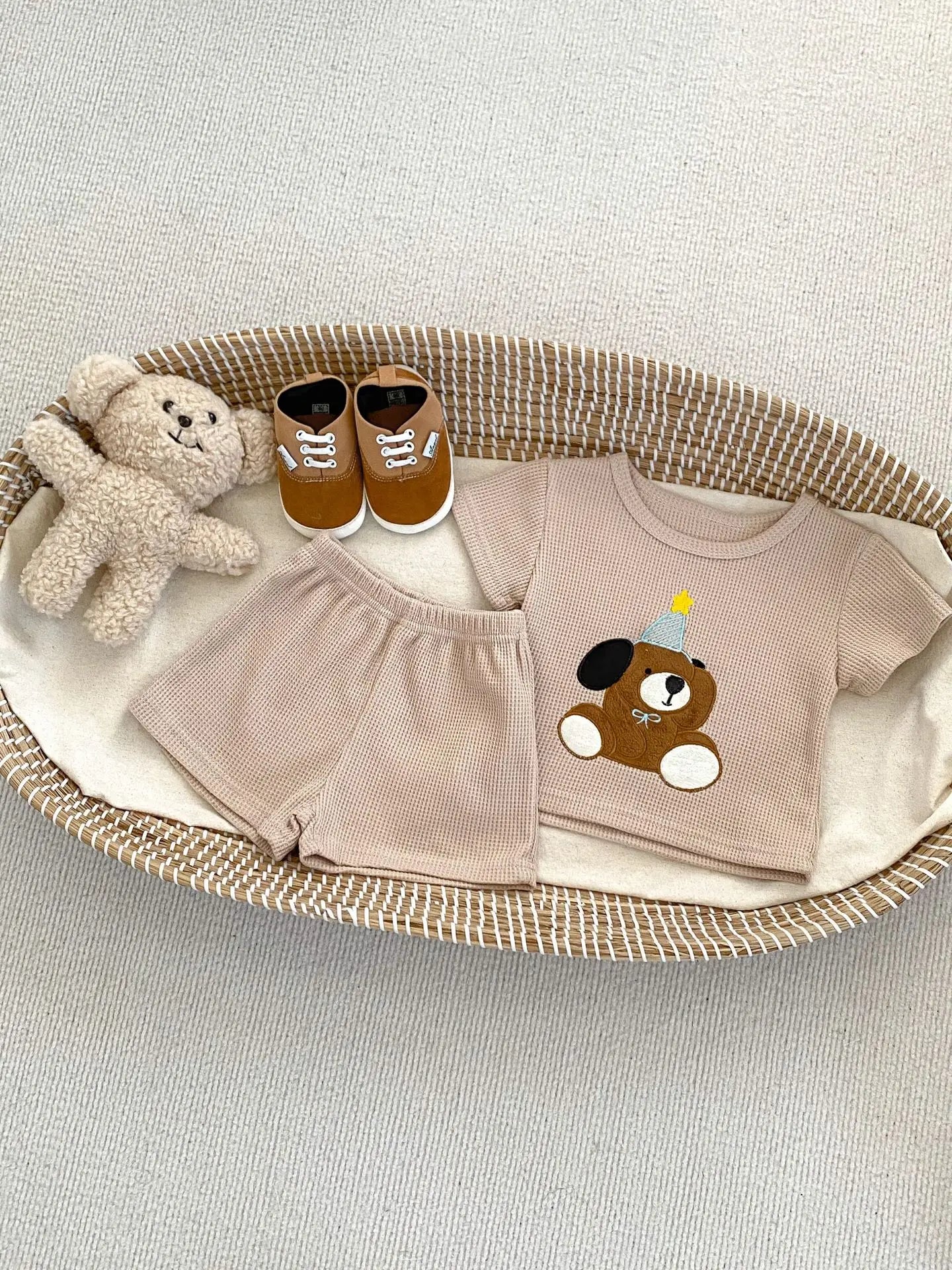 半袖セットアップ khaki / 6M  66cm ベビーセットアップ 2点セット ワッフル 半袖Tシャツ+ショートパンツ 犬ドッグ刺繍 2カラー