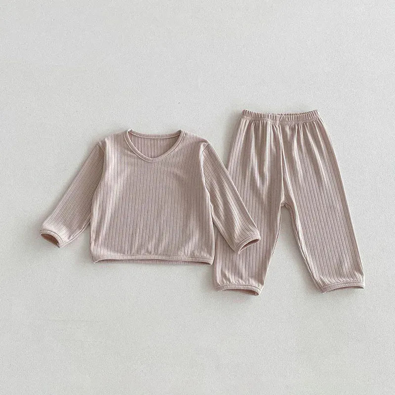 長袖パジャマ Khaki / 9M 73cm ベビーセットアップ 2点セット 長袖パジャマセット Vネック長袖Tシャツ+ロングパンツ シンプルベーシック ルームウェア 3カラー【mh0006452】