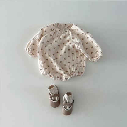 長袖ロンパース khaki love heart / 66cm 0-6m ベビーロンパース 長袖ボディスーツ ダブルガーゼ ハート チェック プリント 2カラー【mh0003760】