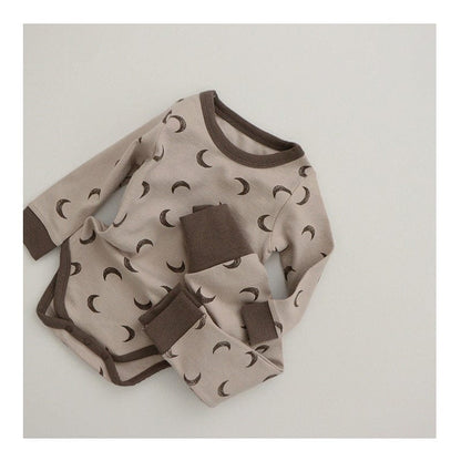 ロンパースセットアップ Khaki Moon One-piece Set / 66cm 月ムーン/星スタープリント長袖ボディスーツ+パンツ/とんがりキャップ帽子【mh0010750】