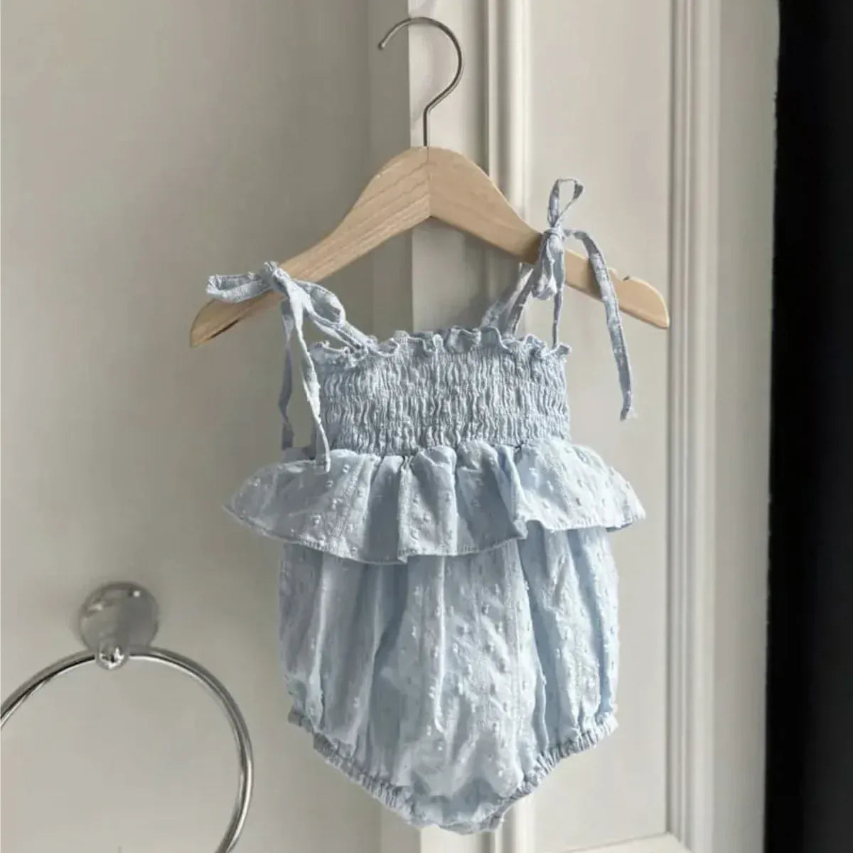 ノースリーブロンパース light blue / 66cm 0-6m ベビーロンパース キャミソールペプラムフリルボディスーツ 2カラー