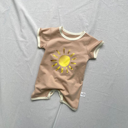 半袖ロンパース Light Brown / 66cm SUN太陽プリント半袖ジャンプスーツロンパース【mh0009449】