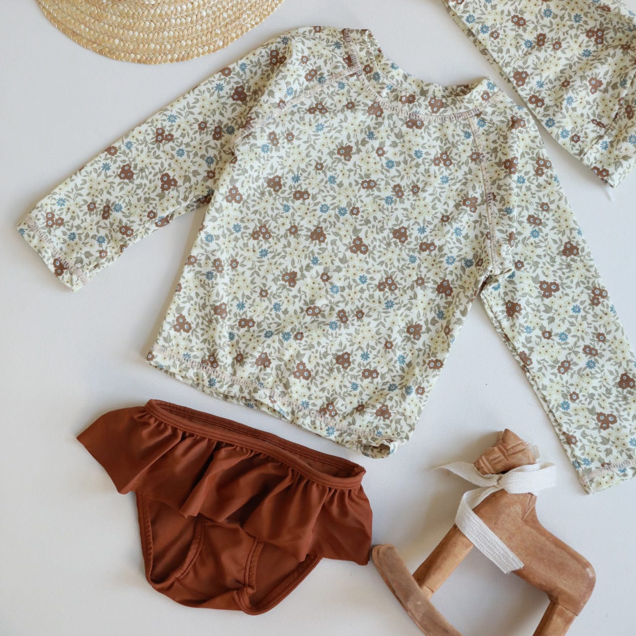 ベビー用水着 Long-sleeved split brown flowers / 80 ガールズ水着 長袖セパレートスイムウェア ラッシュガード【mh0009344】