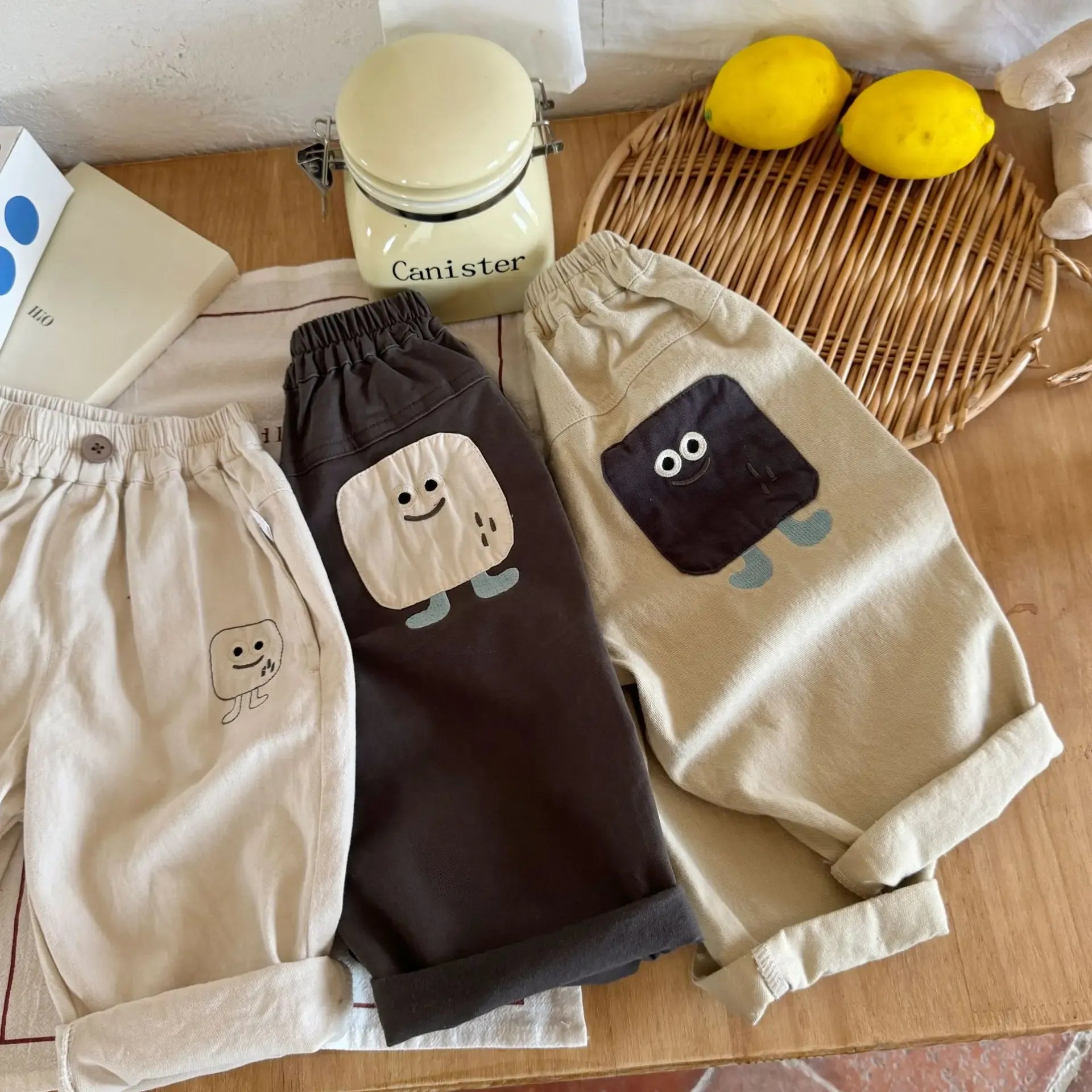 ロングパンツ・スウェットパンツ キッズパンツ キャラクターアップリケロングルーズパンツ【mh-0008542】