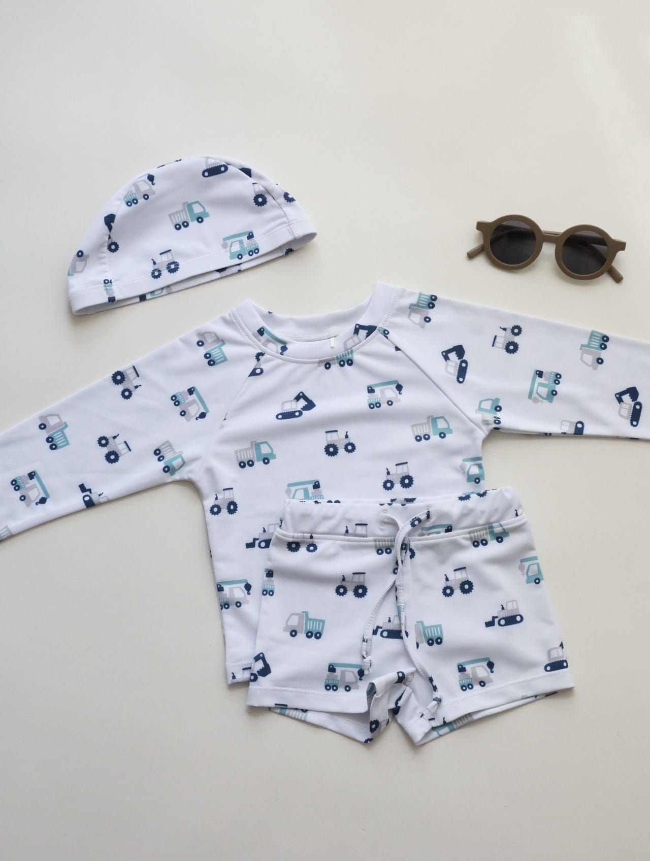 ベビー用水着 ベビー キッズ 水着 ラッシュガード セパレート 長袖 トップス ショートパンツ 帽子 ボーイズ アニマル スペース 宇宙 スイムウェア【mh0002464】