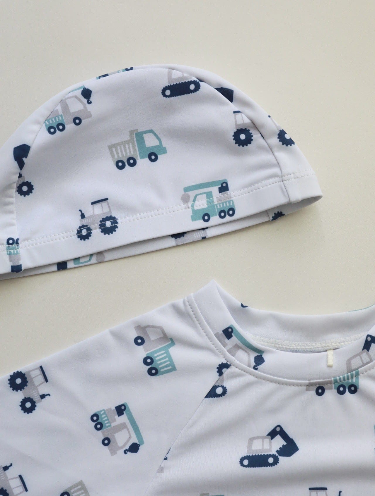 ベビー用水着 ベビー キッズ 水着 ラッシュガード セパレート 長袖 トップス ショートパンツ 帽子 ボーイズ アニマル スペース 宇宙 スイムウェア【mh0002464】