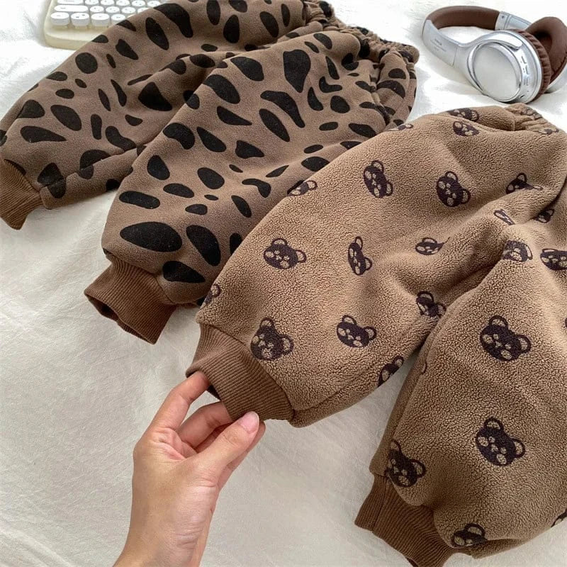 ロングパンツ・スウェットパンツ ベビーパンツ フリーススウェットパンツ くまベア柄 レオパード柄プリント ブラウン【mh0003443】