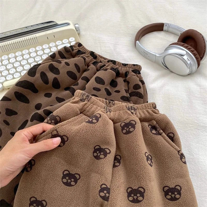 ロングパンツ・スウェットパンツ ベビーパンツ フリーススウェットパンツ くまベア柄 レオパード柄プリント ブラウン【mh0003443】