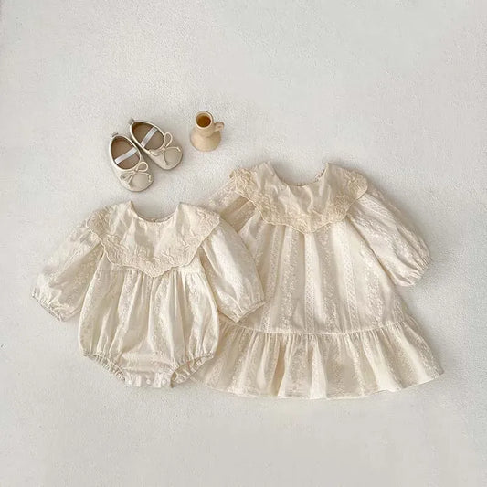 長袖ロンパース ベビーロンパース キッズワンピース 刺繍レース 長袖ドレス リンクコーデ 姉妹お揃い お出かけ ベージュ【mh0003922】