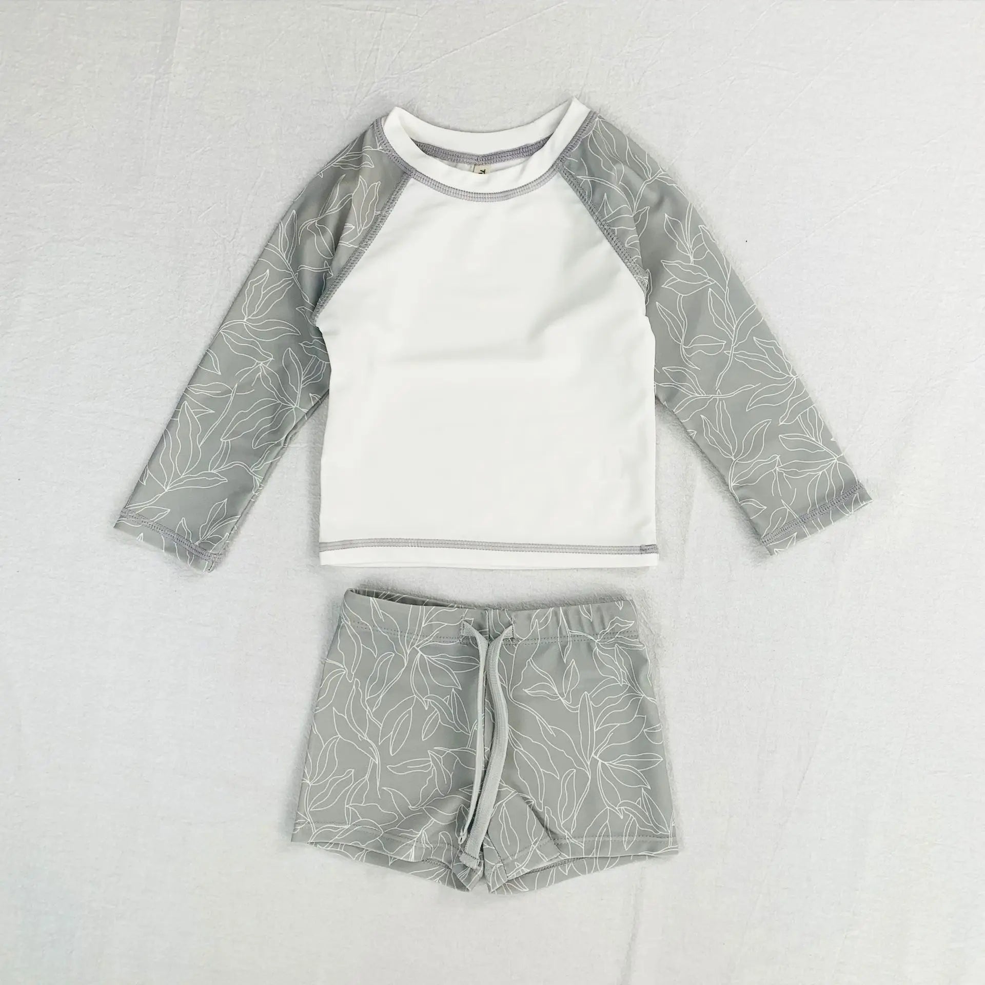 ベビー用水着 キッズ水着 ボーイズ 半袖長袖 セパレートラッシュガード  スイムウェア スイミングウェア 帽子セット【mh0004294】