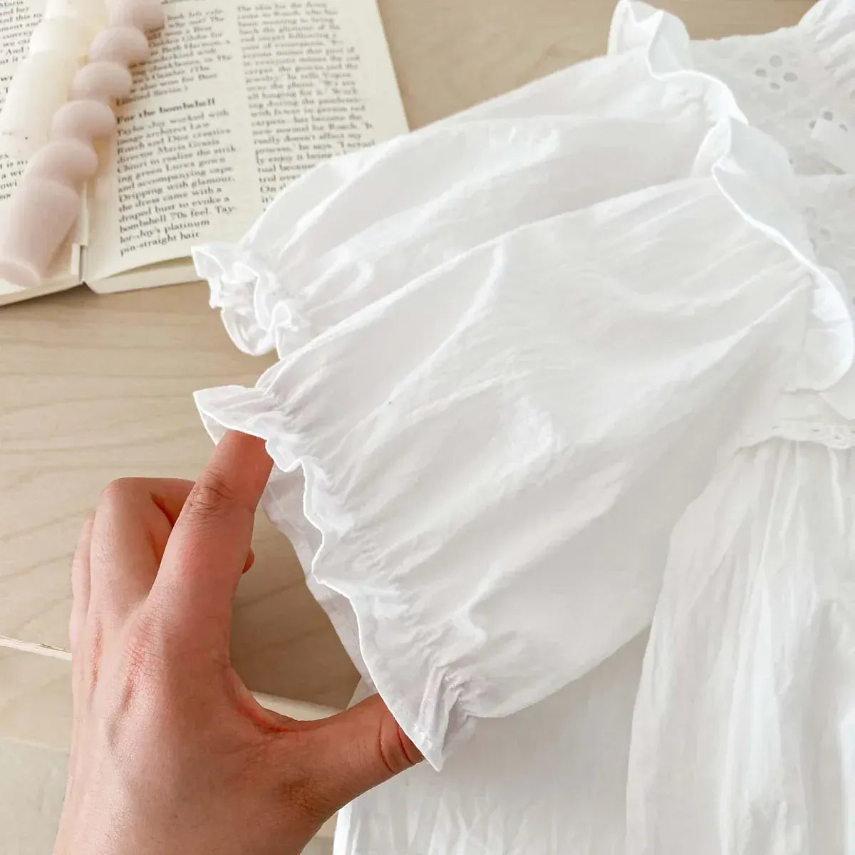 長袖ロンパース ベビーロンパース/ワンピース 長袖ボディスーツ レースフリル リボン ホワイトドレス【mh0004454】