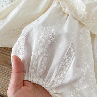 長袖ロンパース ベビーロンパース 長袖ボディスーツ フリル襟レース刺繍 ベージュ【mh0004606】