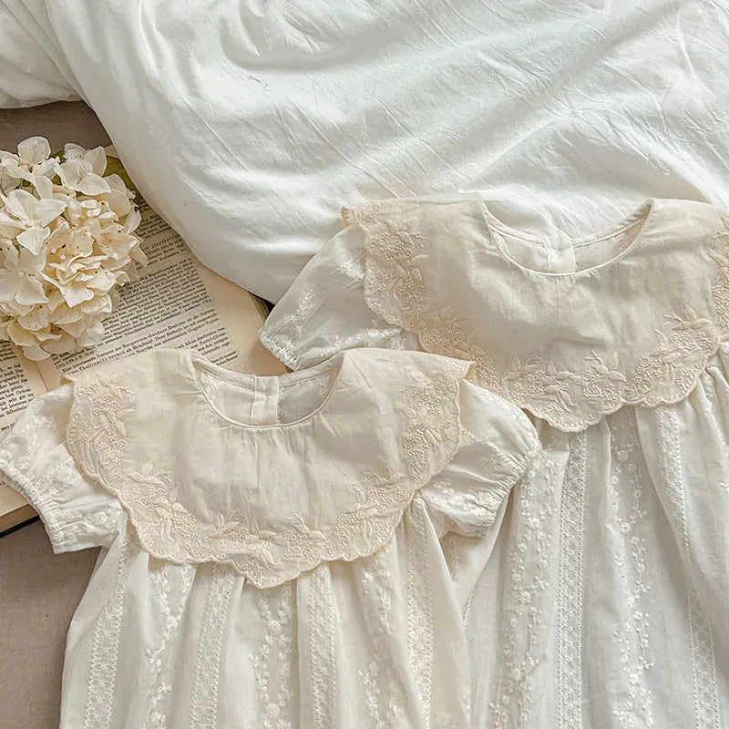 半袖ロンパース ベビーロンパース/キッズワンピース 半袖 ビッグ襟 レースフラワー花柄刺繍 リンクコーデ 姉妹 お揃いコーデ【mh0005325】