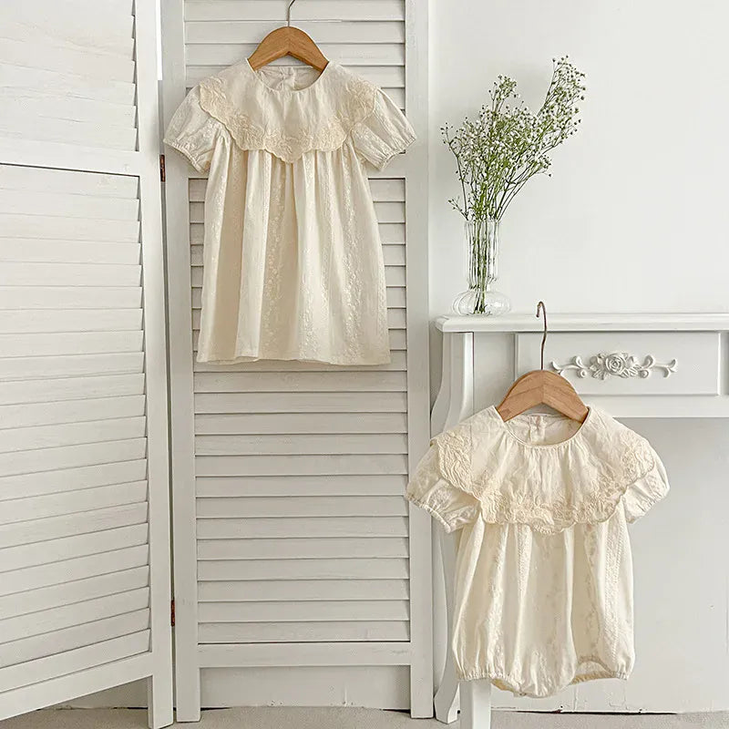 半袖ロンパース ベビーロンパース/キッズワンピース 半袖 ビッグ襟 レースフラワー花柄刺繍 リンクコーデ 姉妹 お揃いコーデ【mh0005325】