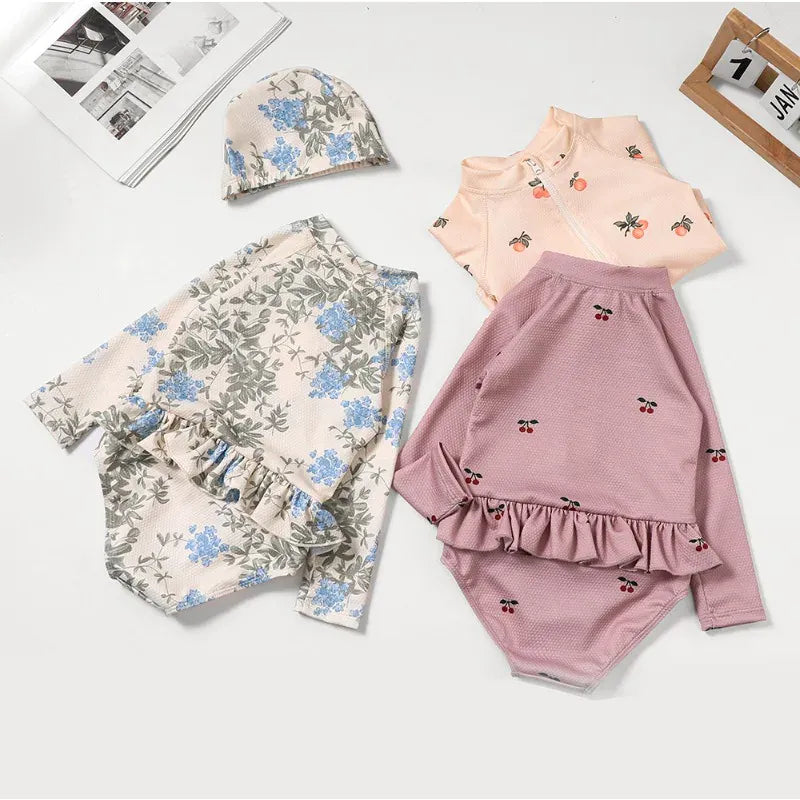 ベビー用水着 キッズ水着 ガールズ 長袖ジップアップ ワンピース+帽子セット フリル フラワー花柄プリント スイムウェア【mh0005976】