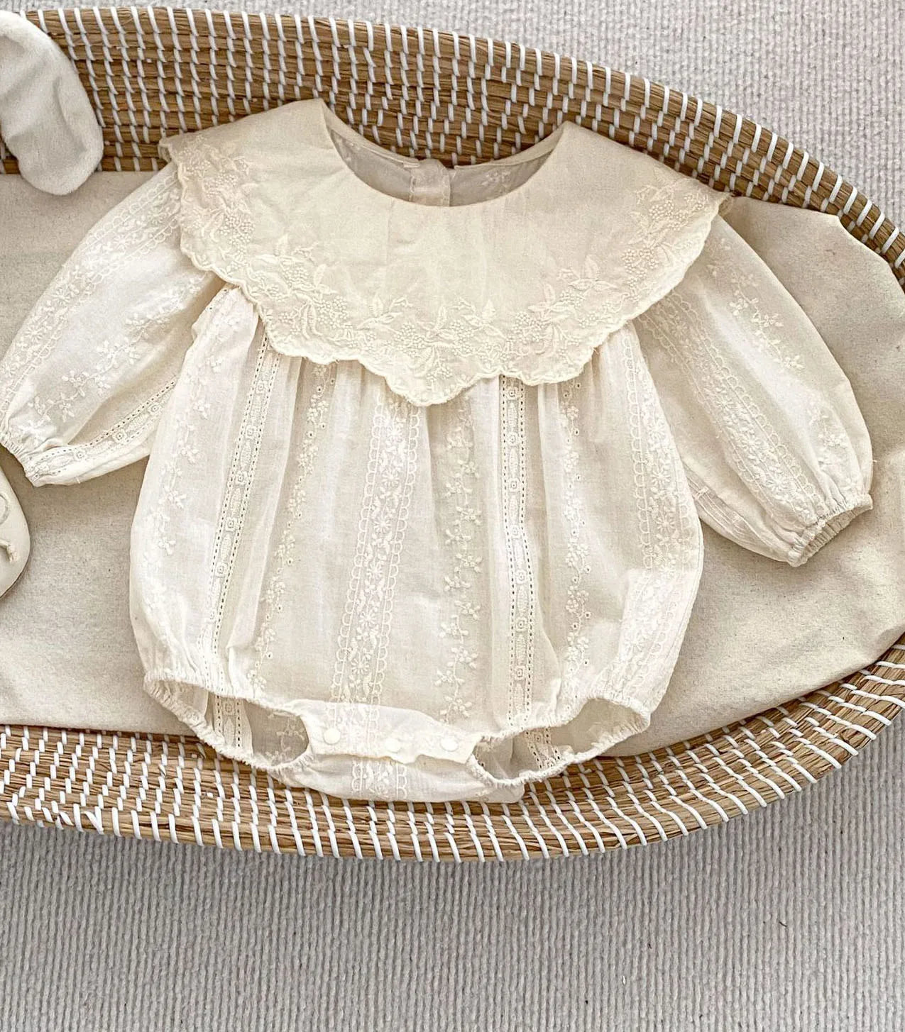 長袖ロンパース ベビーロンパース キッズワンピース 刺繍レース 長袖ドレス リンクコーデ 姉妹お揃い お出かけ ベージュ【mh0006169】