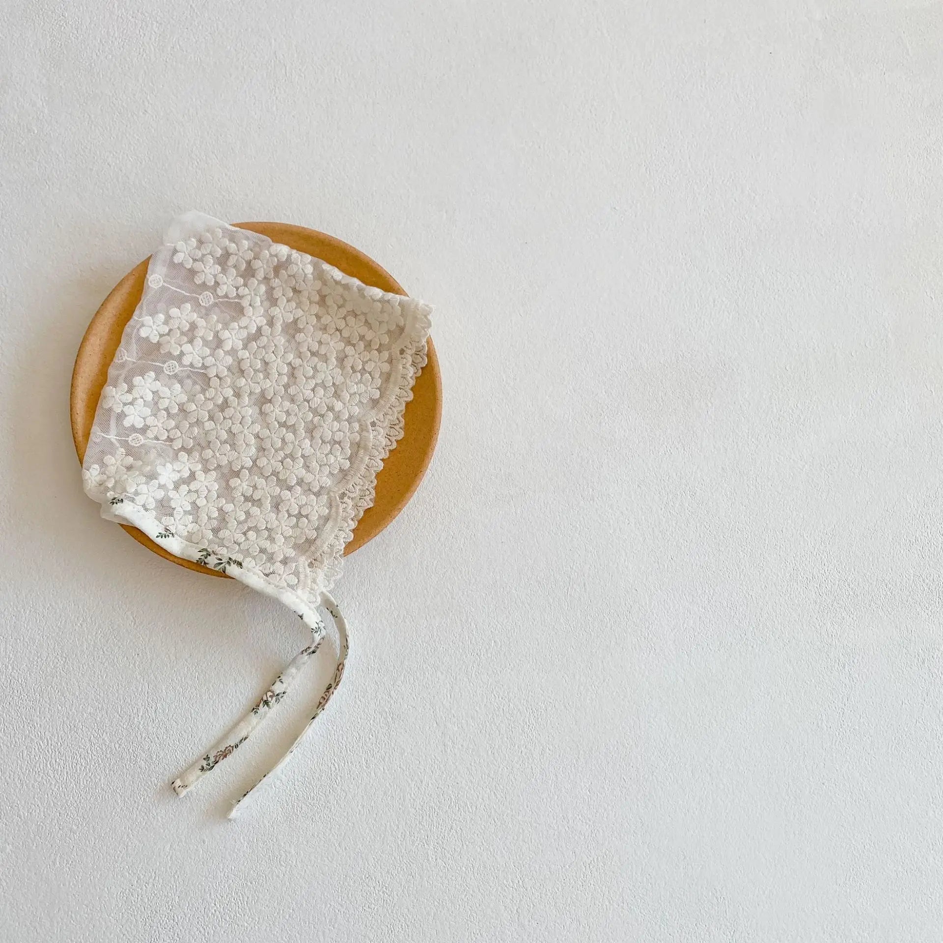 長袖ロンパース ベビーロンパース ボンネットセット 長袖ボディスーツ フラワー小花柄 レース帽子セット【mh0006236】