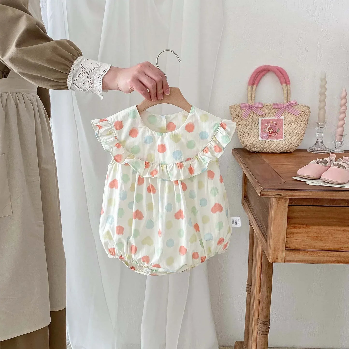 ノースリーブロンパース ベビーロンパース ノースリーブ フリルボディスーツ 水玉ドットハートプリント【mh0006544】