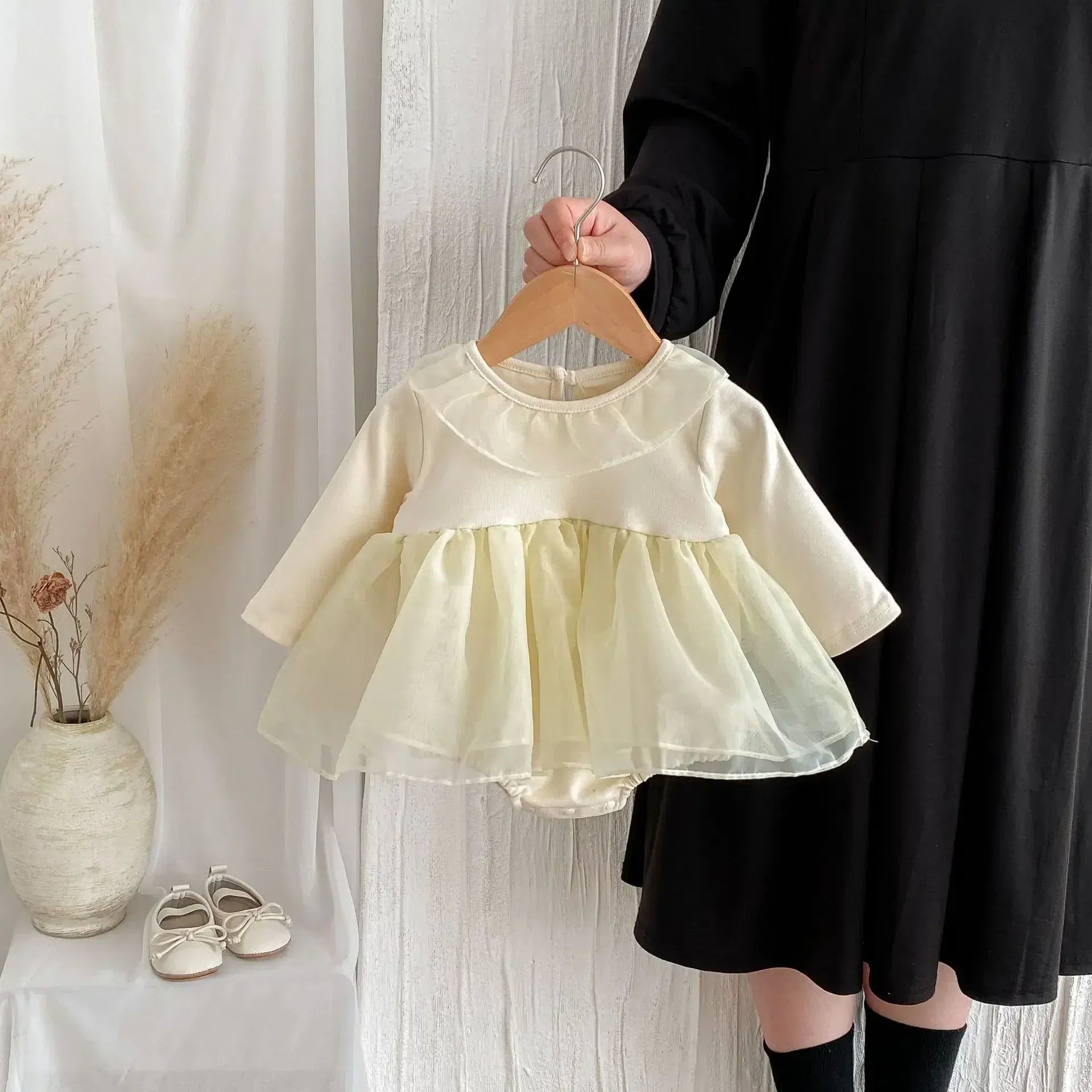 長袖ロンパース ベビーロンパース 丸襟チュールチュチュスカート長袖ドレスロンパース アプリコット【mh0007061】