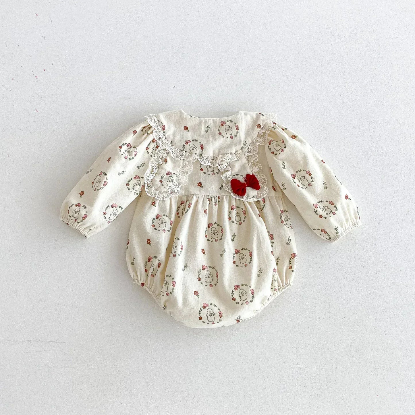 長袖ロンパース ベビーロンパース フラワーうさぎプリントレース丸襟長袖ボディスーツ アプリコット【mh0007398】