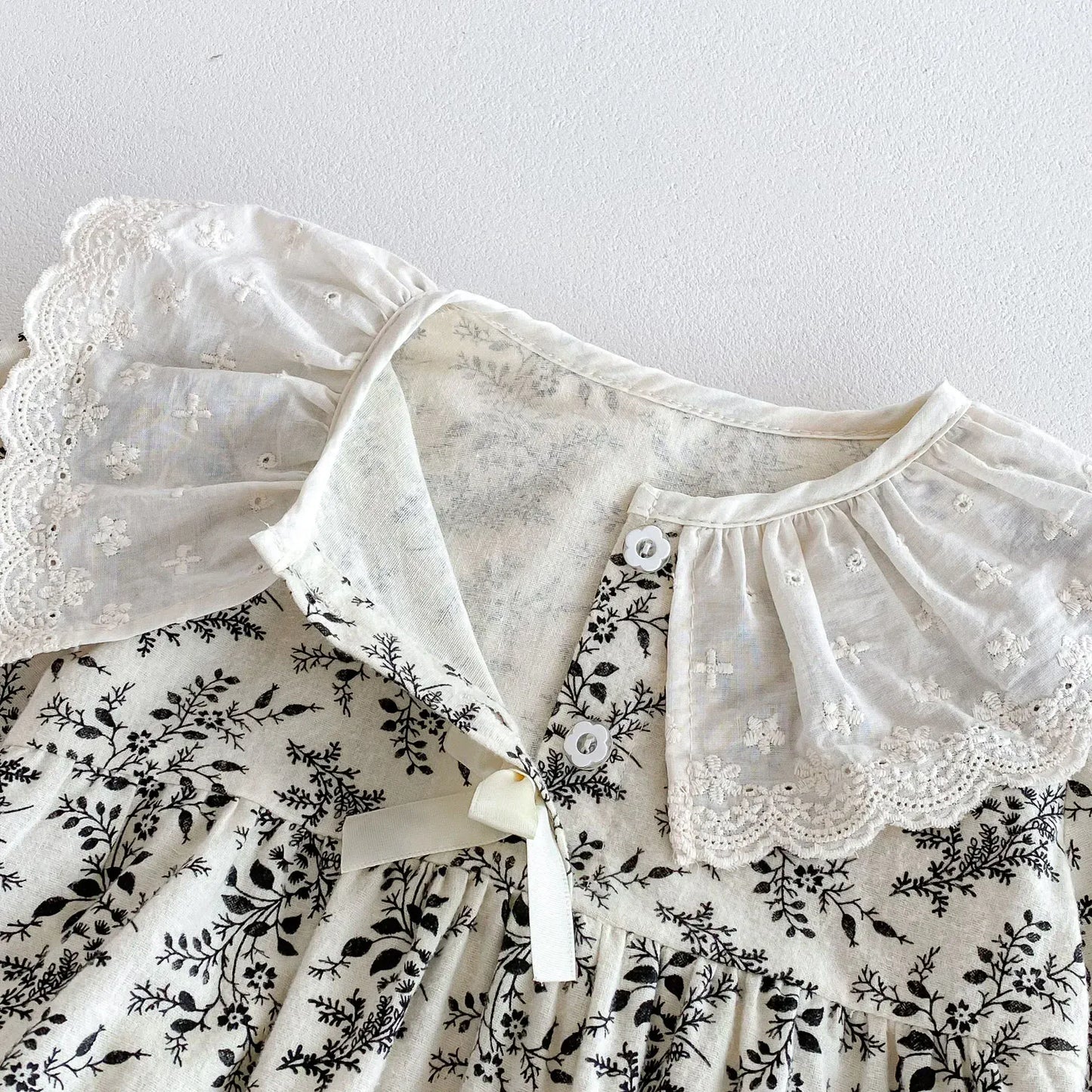 長袖ロンパース ベビーロンパース レース襟フラワープリント長袖ボディスーツ【mh0007400】