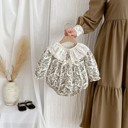 長袖ロンパース ベビーロンパース レース襟フラワープリント長袖ボディスーツ【mh0007400】