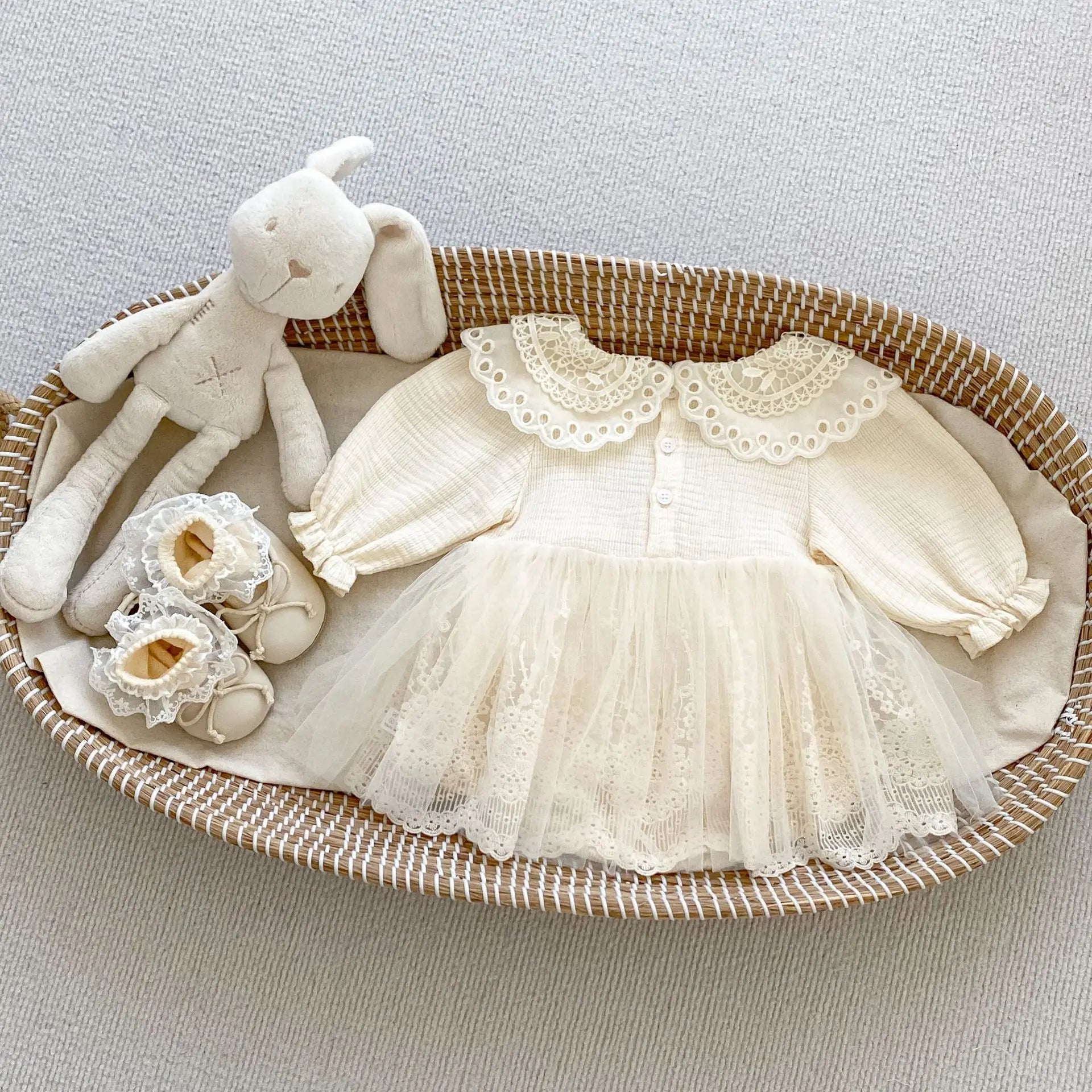 長袖ロンパース ベビーロンパース レース襟レーススカートドッキング長袖ボディスーツ セレモニードレス【mh0007460】