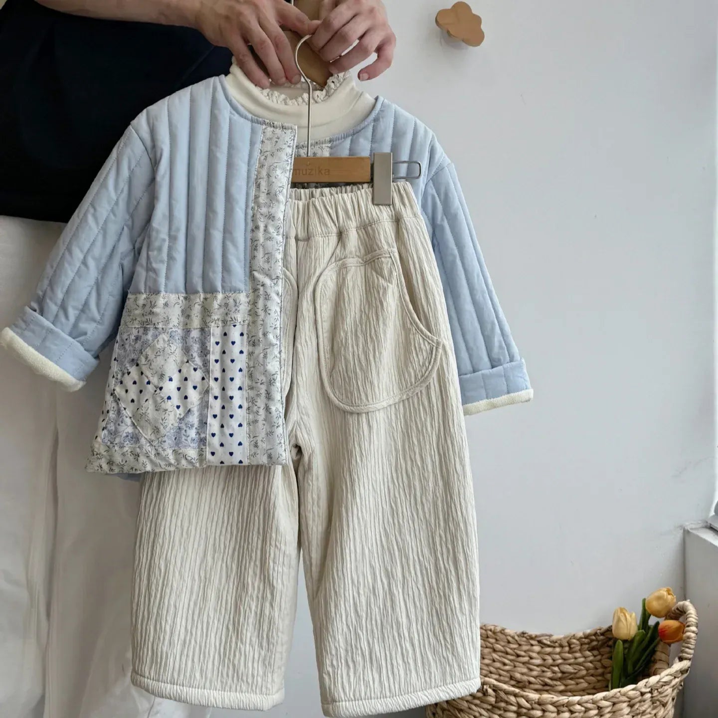 ショートコート・ジャケット・ジャンパー キッズアウター/パンツ キルティング裏ボアフリースフラワーパッチワークノーカラージャケットコート/ロングルーズパンツ【mh0007533】