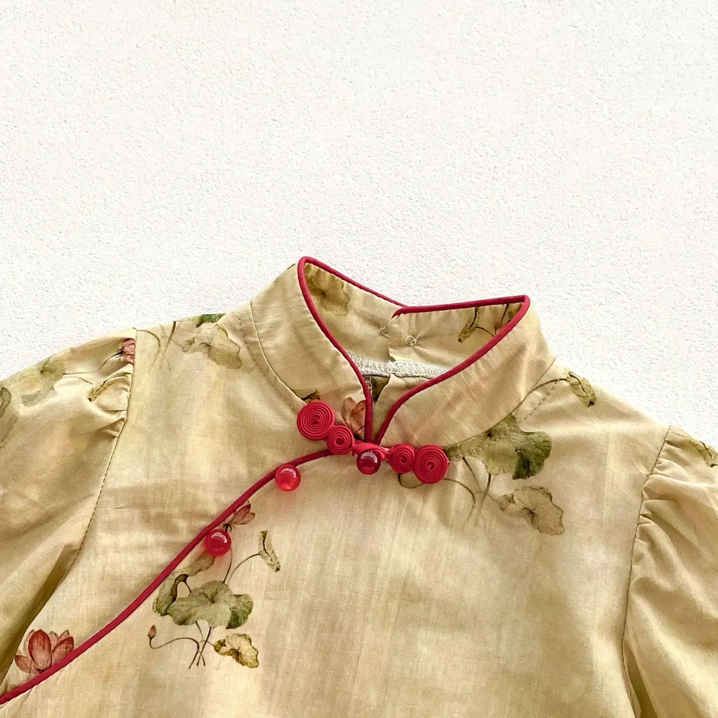 長袖ロンパース ベビーロンパース ロータスフラワープリント長袖チャイナドレスボディスーツ【mh0007625】