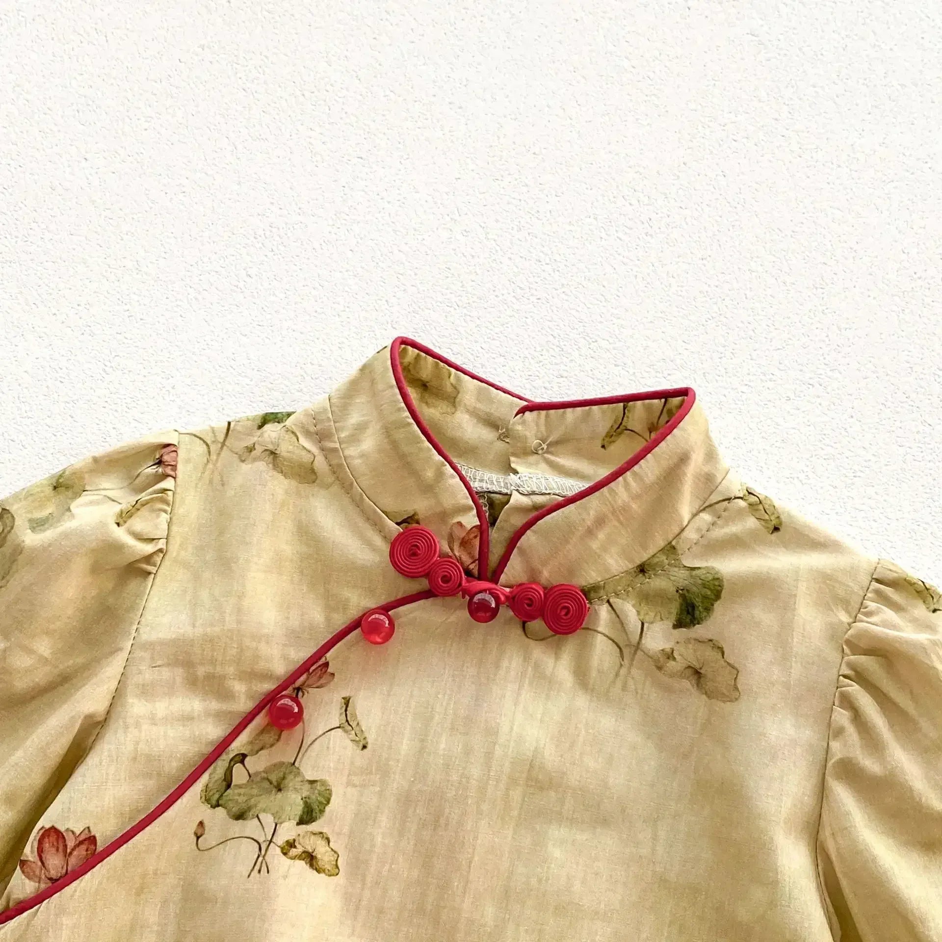 長袖ロンパース ベビーロンパース ロータスフラワープリント長袖チャイナドレスボディスーツ【mh0007625】