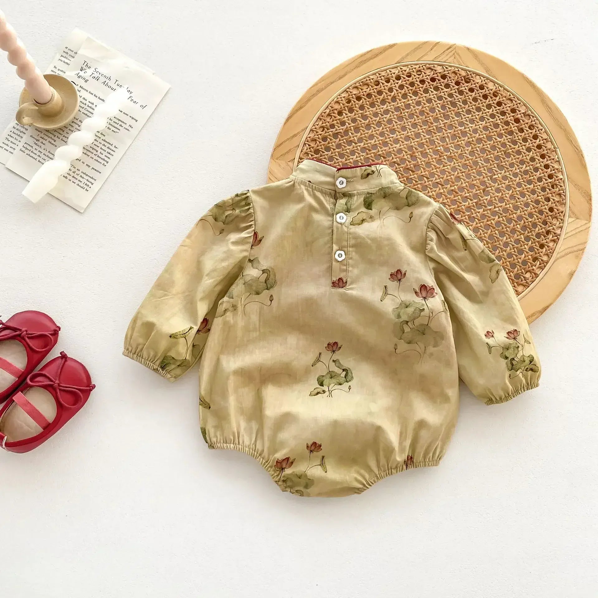 長袖ロンパース ベビーロンパース ロータスフラワープリント長袖チャイナドレスボディスーツ【mh0007625】