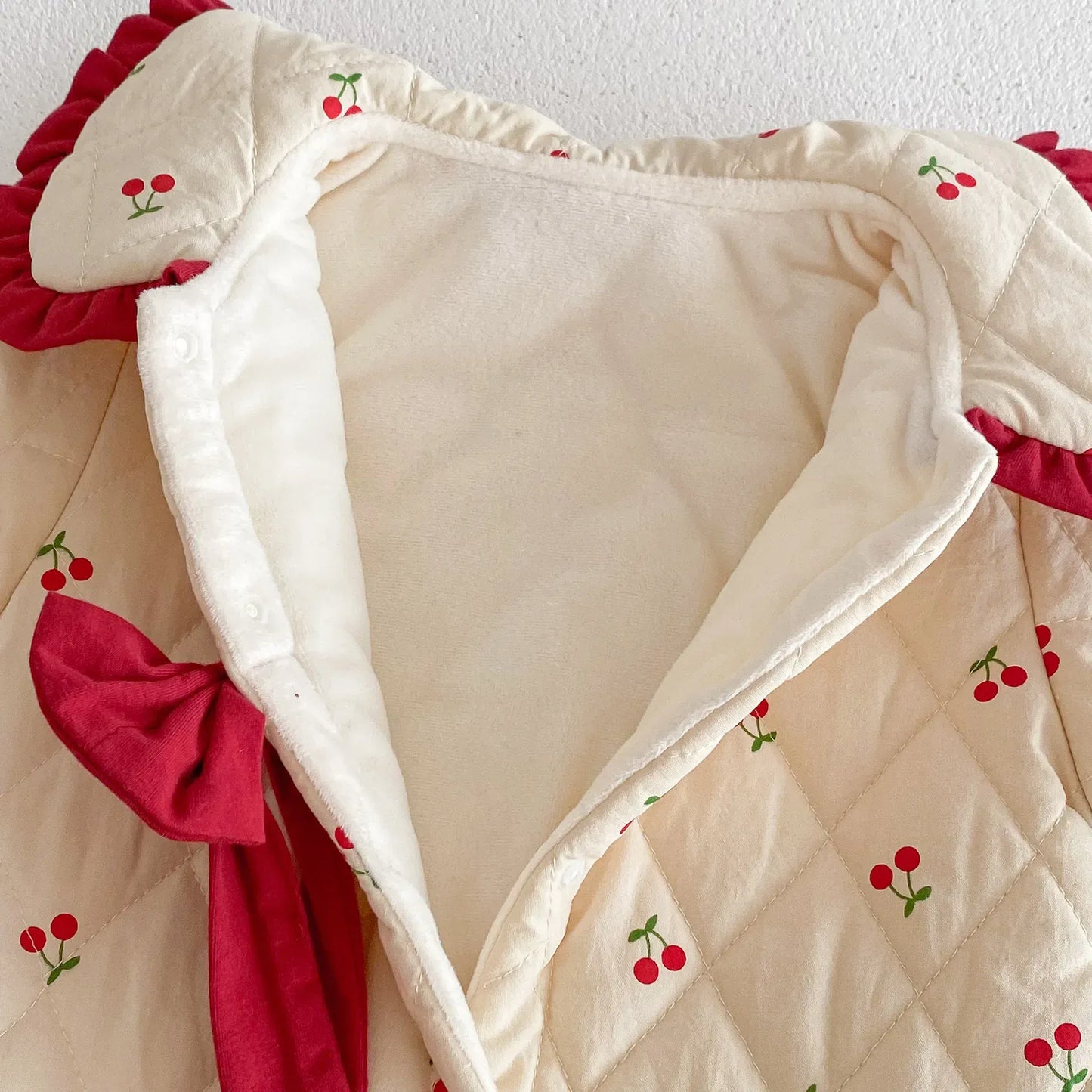 アウタージャンプスーツ ベビーアウタージャンプスーツ チェリープリントフリル丸襟リボン裏フリースキルティング長袖ロンパース【mh0007704】