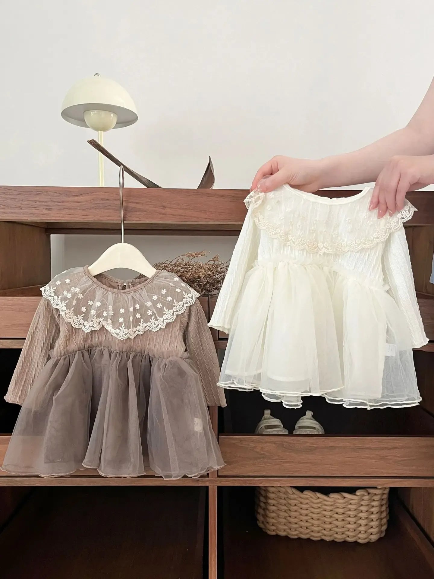 長袖ワンピース ベビーワンピース フラワー刺繍レーススカート長袖ドレスワンピース【mh0007760】