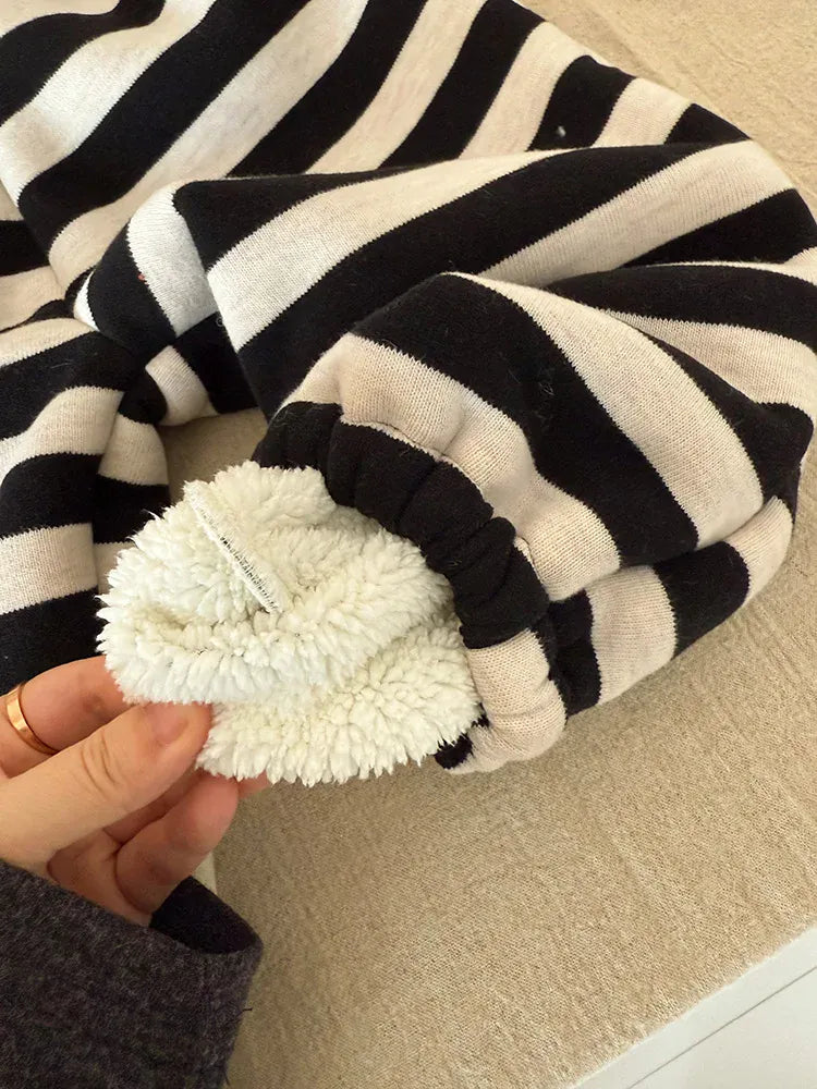 ロングパンツ・スウェットパンツ キッズパンツ ボーダー裏ボアフリース厚手スウェットパンツ【mh0007995】