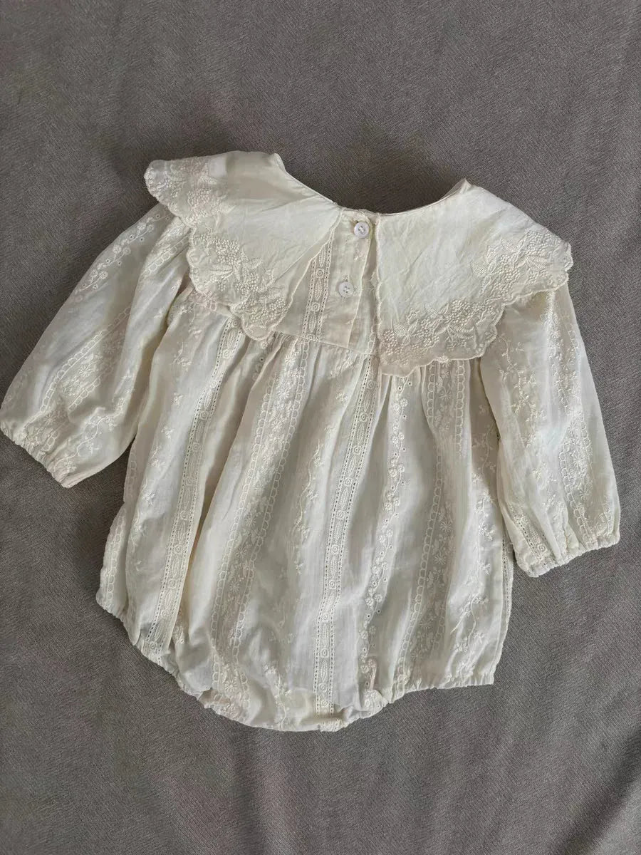 長袖ロンパース ベビーロンパース レース刺繍ビッグラッフル襟長袖ボディスーツ【mh0008114】