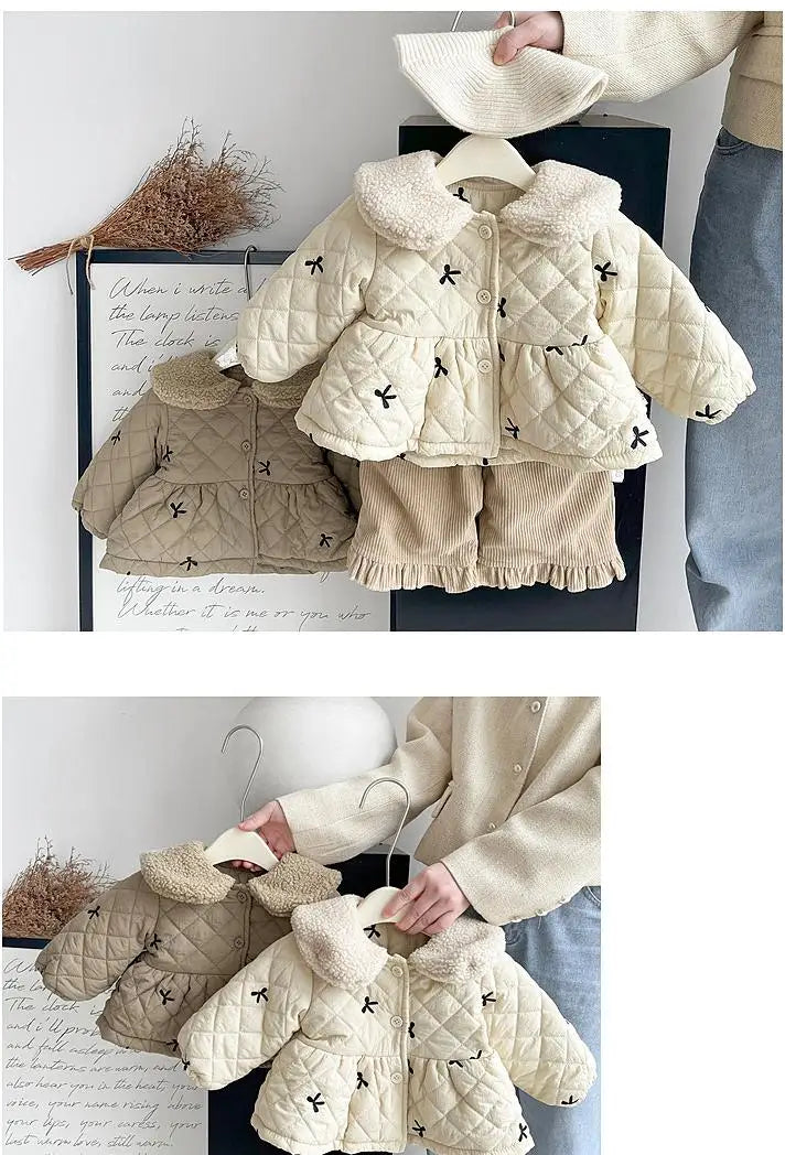 ショートコート・ジャケット・ジャンパー ベビーアウター リボン刺繍ボアフリース襟付きキルティングペプラムコートジャケット【mh0008159】