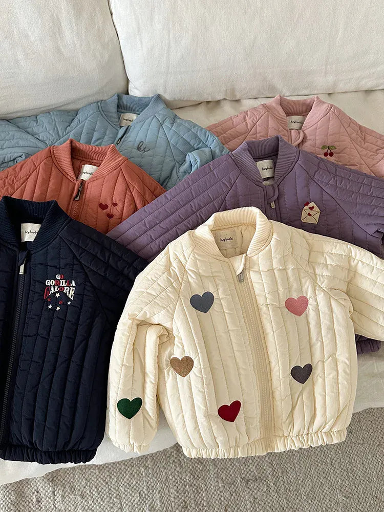 ショートコート・ジャケット・ジャンパー キッズアウター バック刺繍キルティングパデッドブルゾンジャケット【mh0008226】