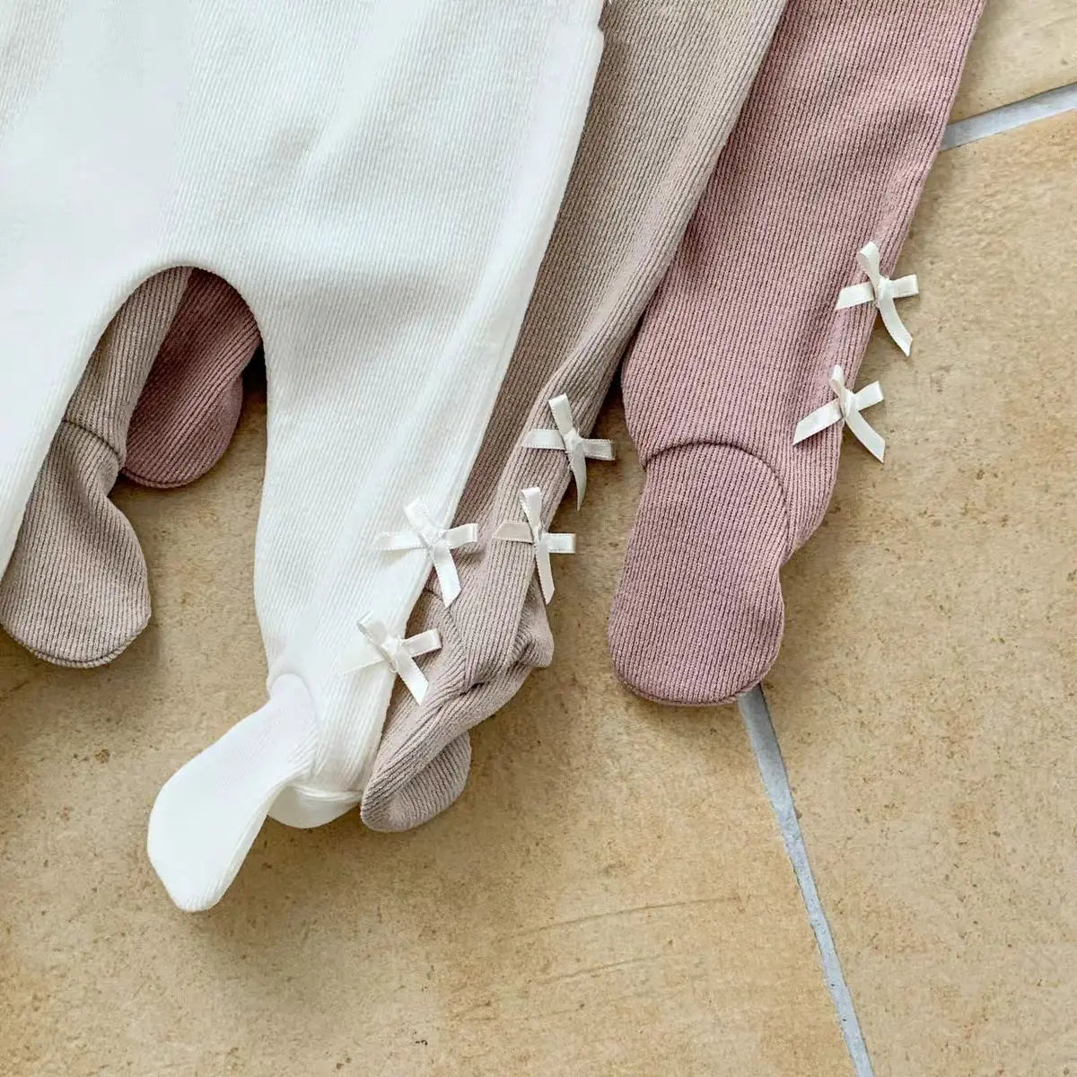レギンスパンツ ベビーパンツ リボンアクセント足付きレギンスパンツタイツ【mh0008262】