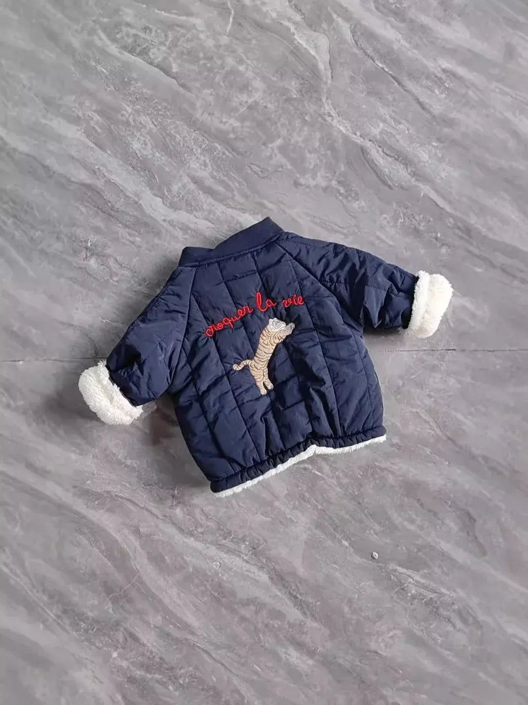 ショートコート・ジャケット・ジャンパー キッズアウター バック刺繍キルティングブルゾンジャケット【mh0008446】