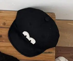 ロンパースセットアップ ベビーカーディガン/ロンパース/帽子 星スターニットカーディガンジャケット/丸襟長袖ボディスーツ/ロゴ刺繍野球帽キャップ【mh0008682】