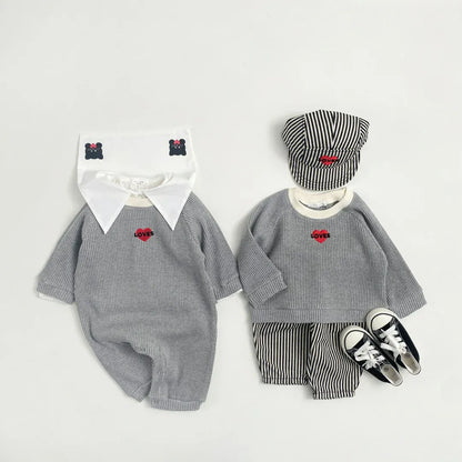 長袖ロンパース ベビーロンパース ハートロゴ刺繍長袖ボディスーツ【mh0008731】