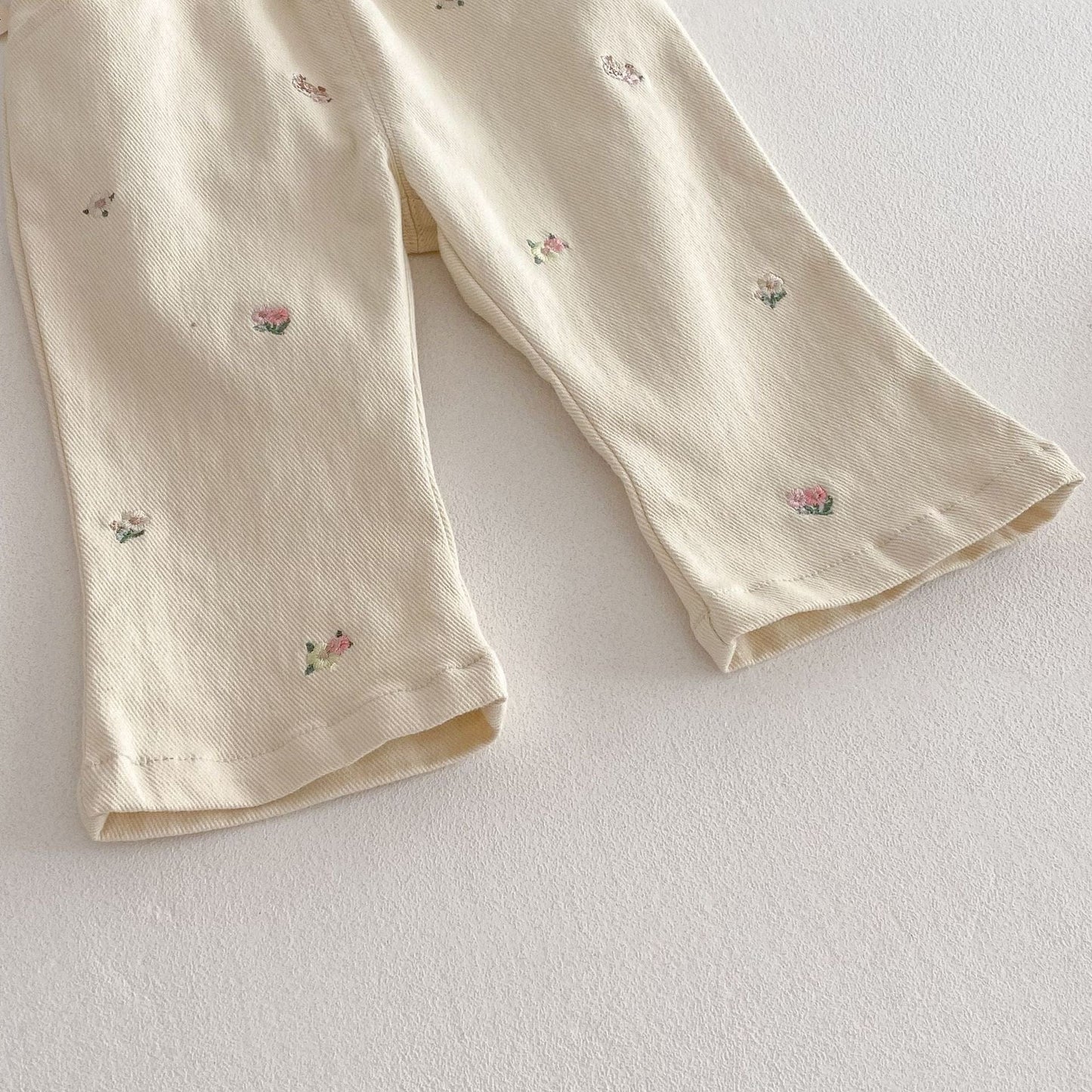 長袖セットアップ キッズパンツ フラワー刺繍ホワイトデニムロングパンツジーンズ【mh0009199】