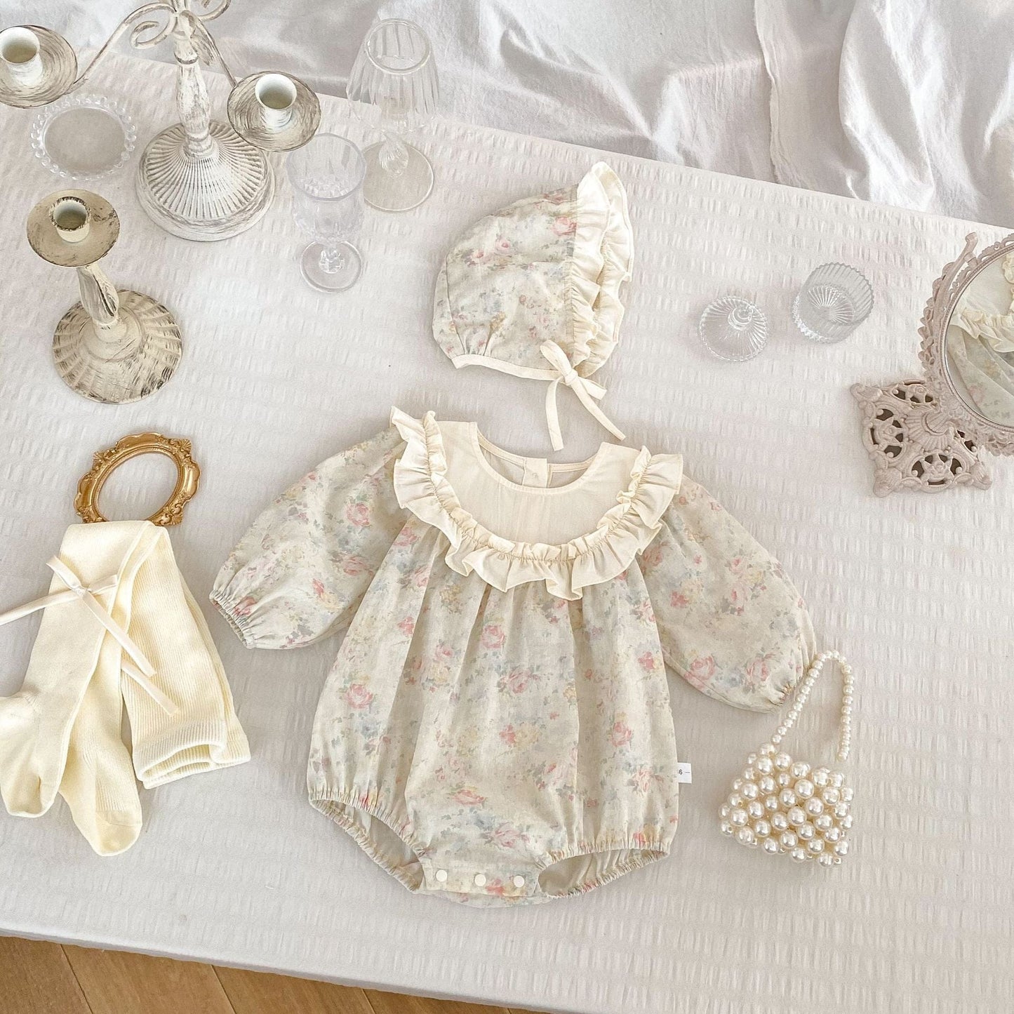長袖ロンパース ベビーロンパース帽子セット フラワープリントフリル長袖ボディスーツ+フリルボンネットセット【mh0009200】