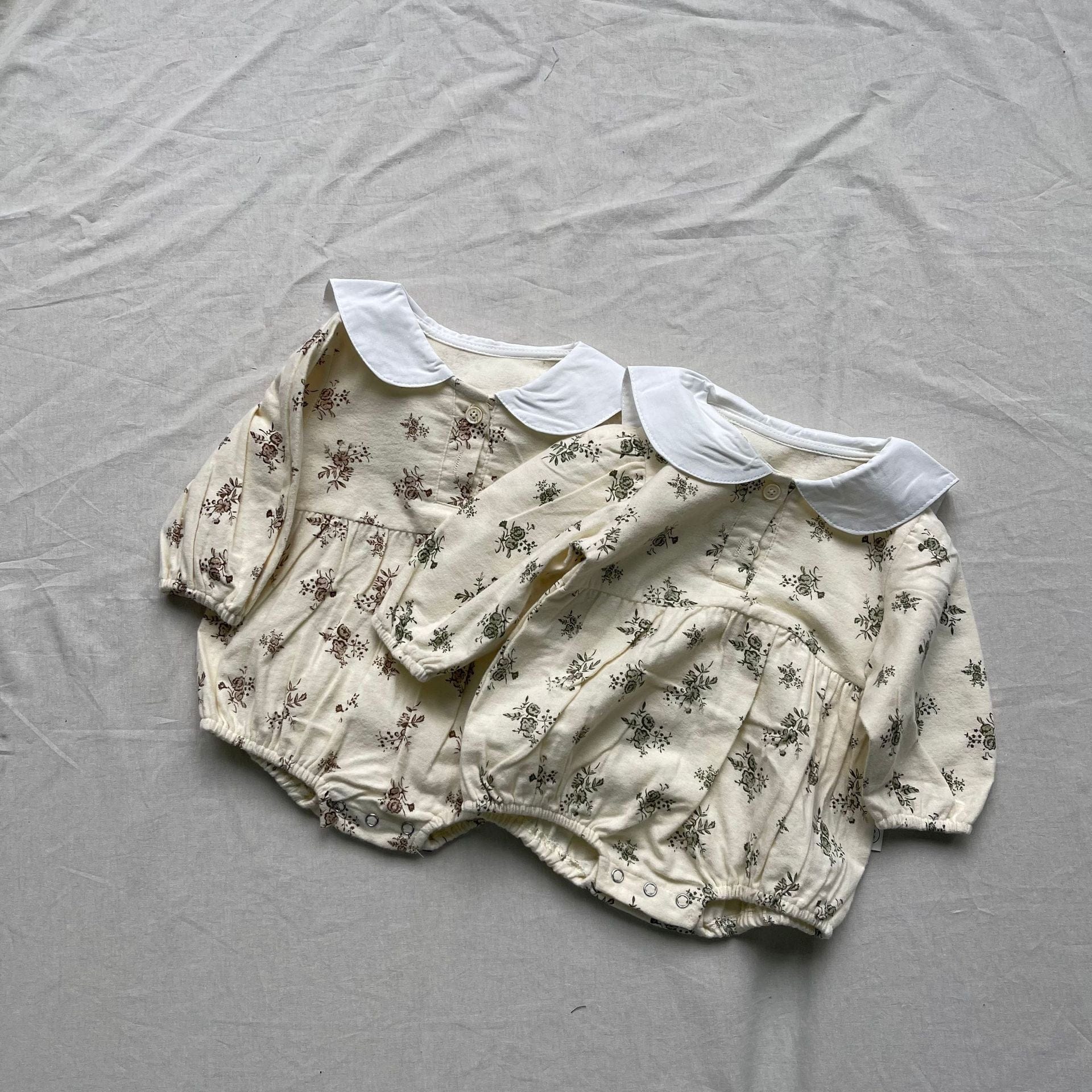 長袖ロンパース 長袖ロンパース 丸襟フラワープリントベビーボディスーツ【mh0009279】