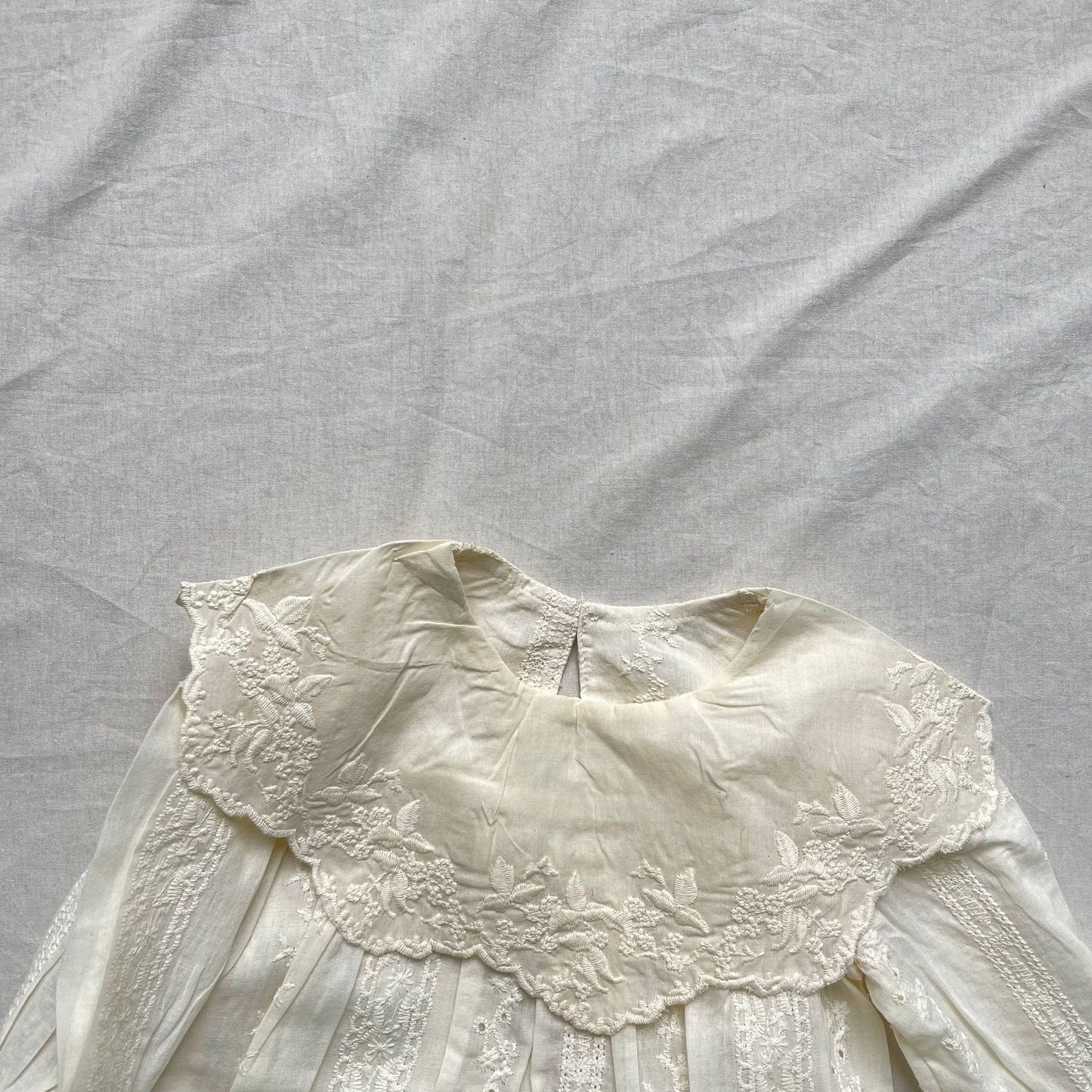 長袖ロンパース レース刺繍ビッグ襟長袖ロンパース【mh0009434】