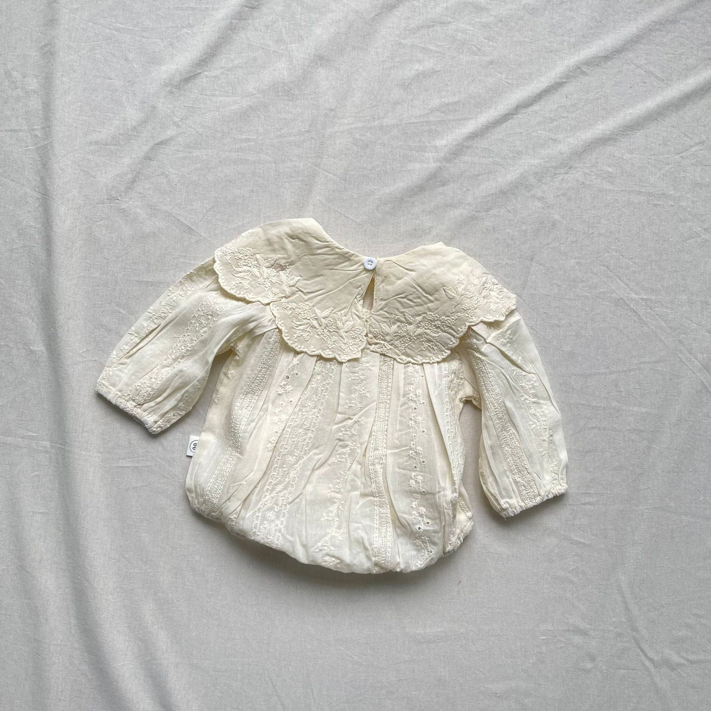 長袖ロンパース レース刺繍ビッグ襟長袖ロンパース【mh0009434】