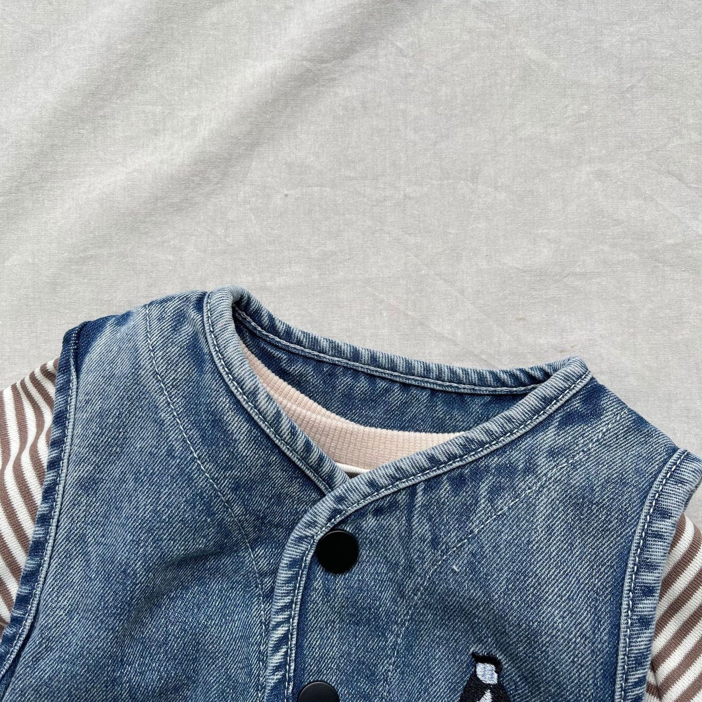 ベスト 刺繍ワンポイントデニムベスト【mh0009440】