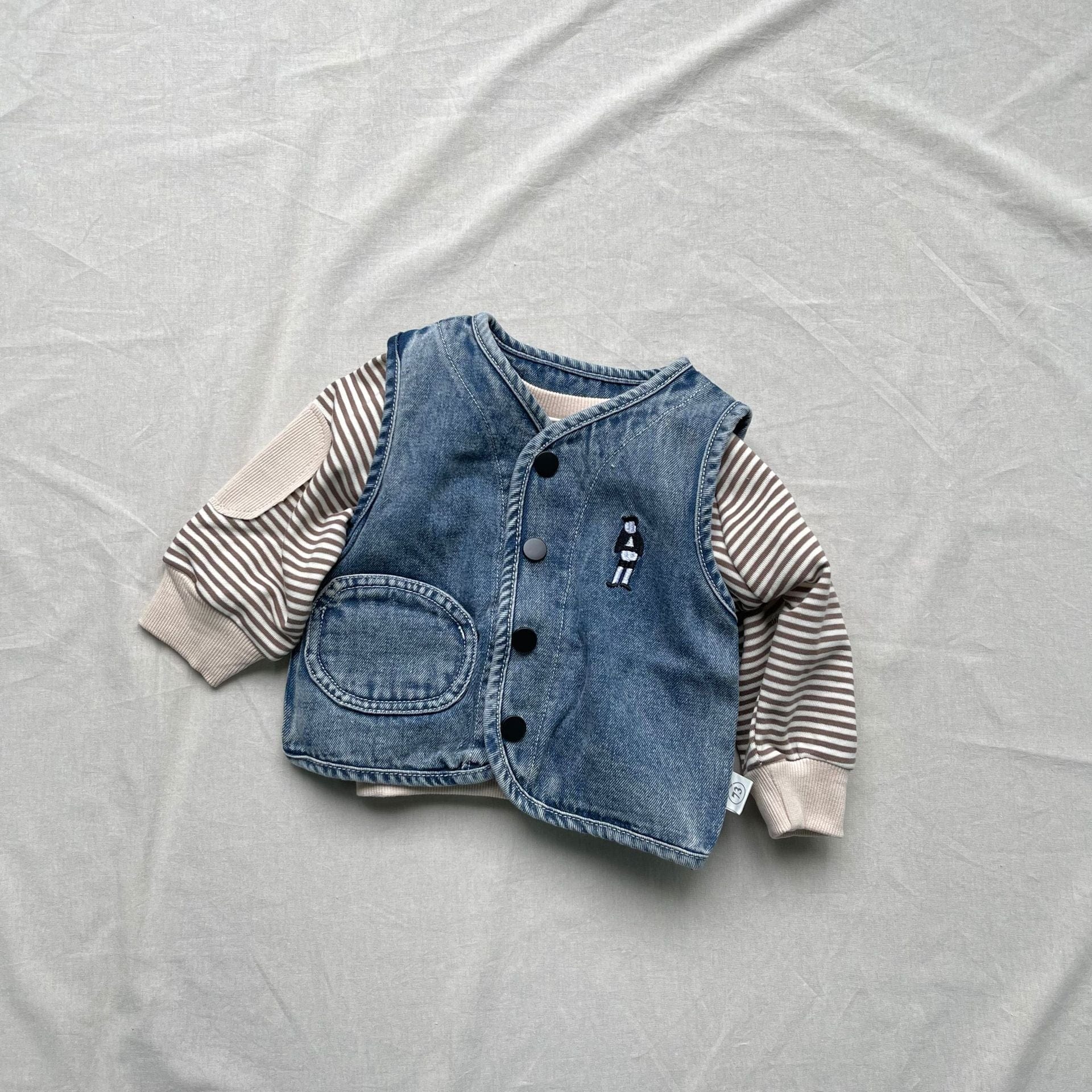 ベスト 刺繍ワンポイントデニムベスト【mh0009440】