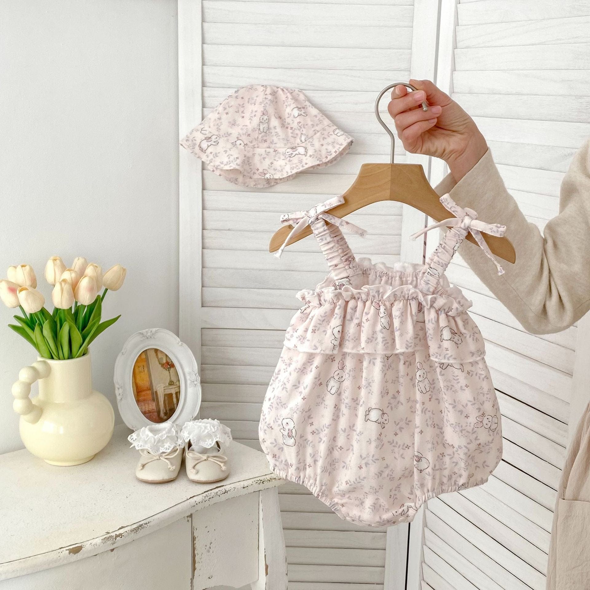 ノースリーブロンパース フラワーうさぎプリントキャミソールロンパース+帽子セット【mh0009704】