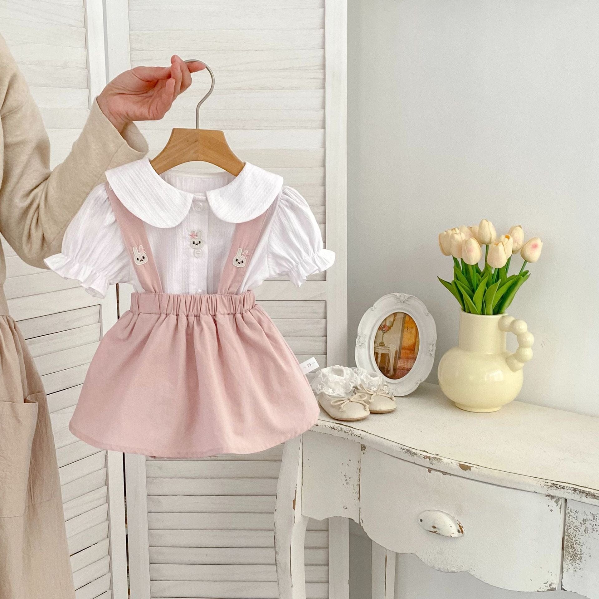 半袖セットアップ うさぎ刺繍半袖ブラウス/サスペンダースカートパンツ【mh0009709】